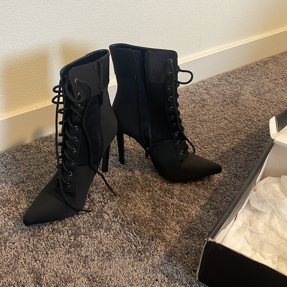 Fashion nova heels - Picture 2 of 9